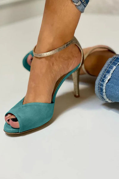 LIV | PEEP-TOE HEELS WITH HIGH HEEL, STRAP, AND CLOSURE