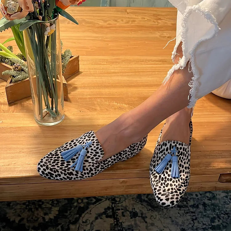 Christel | Casual loafers with polka dots and frayed finish
