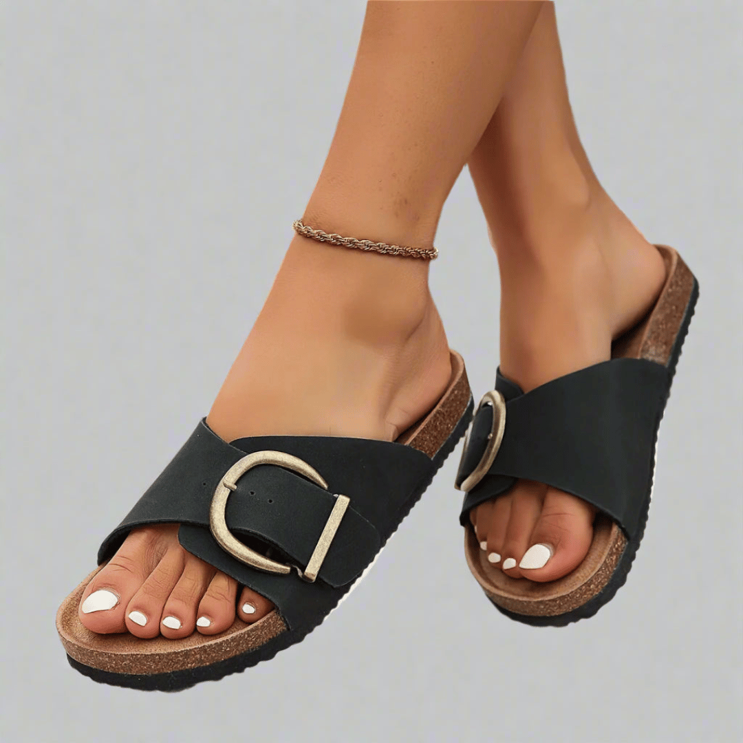 ALDA | SANDAL WITH WIDE BUCKLE