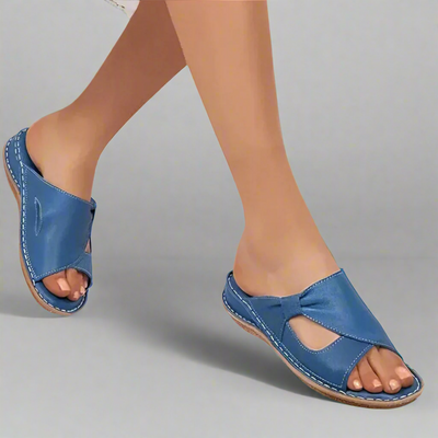 INES | LOW SANDAL WITH CONTRAST STITCHING