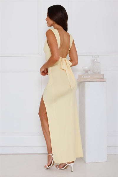 Ellie – Dress with Subtle and Fine Cut