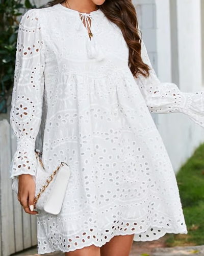 Liliane | Short Lace Dress with Timeless Charm