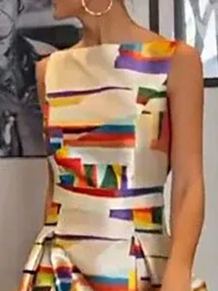 Isabeau | Geometric Print Maxi Dress