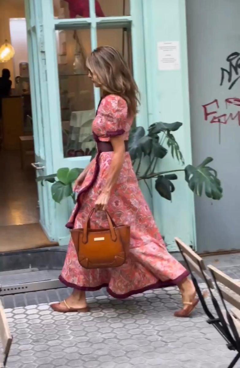 Tosia | Elegant Long Dress with Puff Sleeves