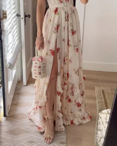 FLORÉA | Long floral dress with flattering neckline