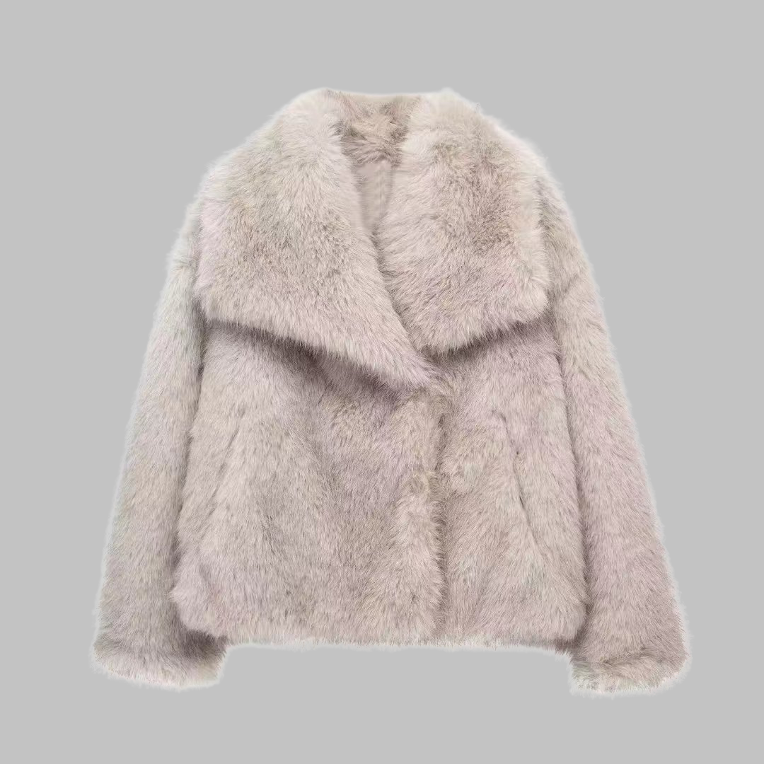 Weena | Collared Fuzzy Coat
