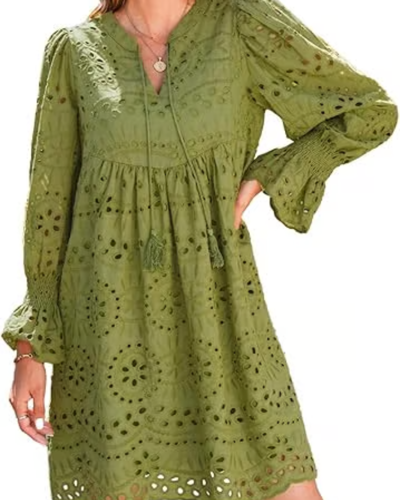 Liliane | Short Lace Dress with Timeless Charm