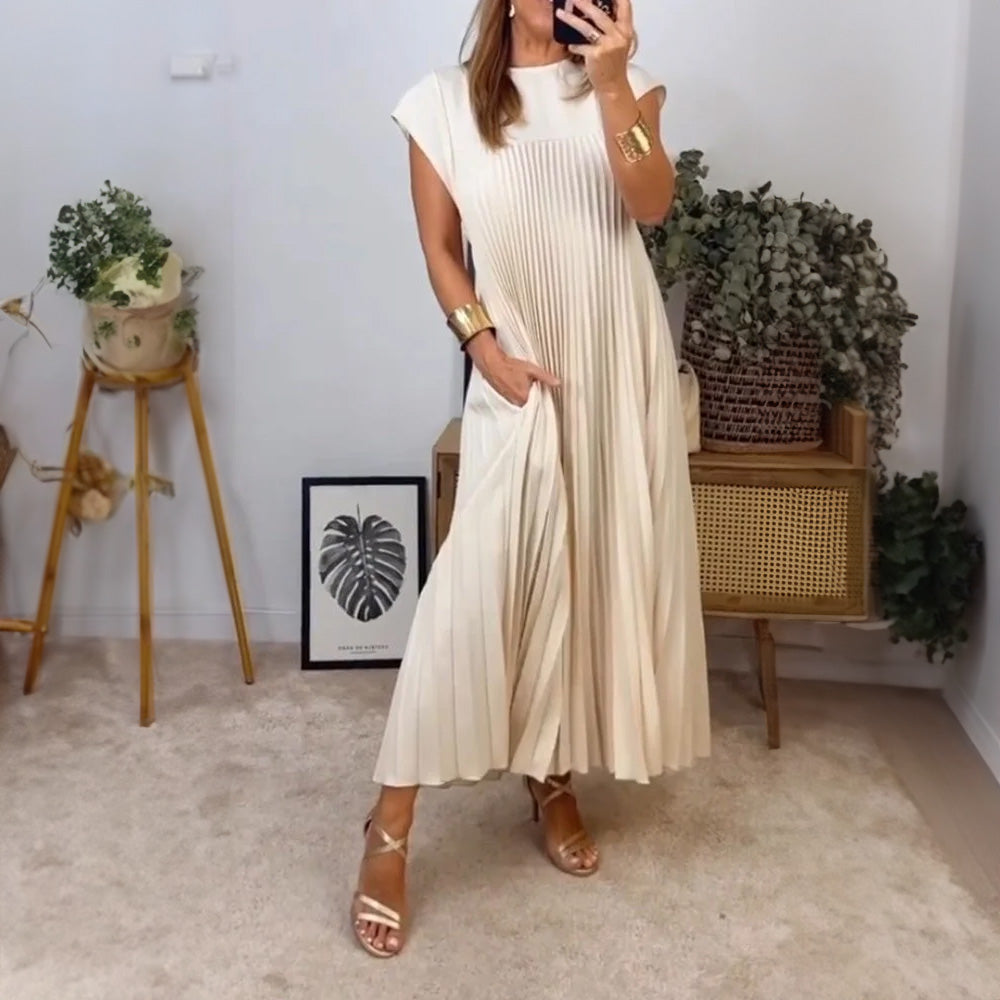 Justine | Elegant Pleated Maxi Dress