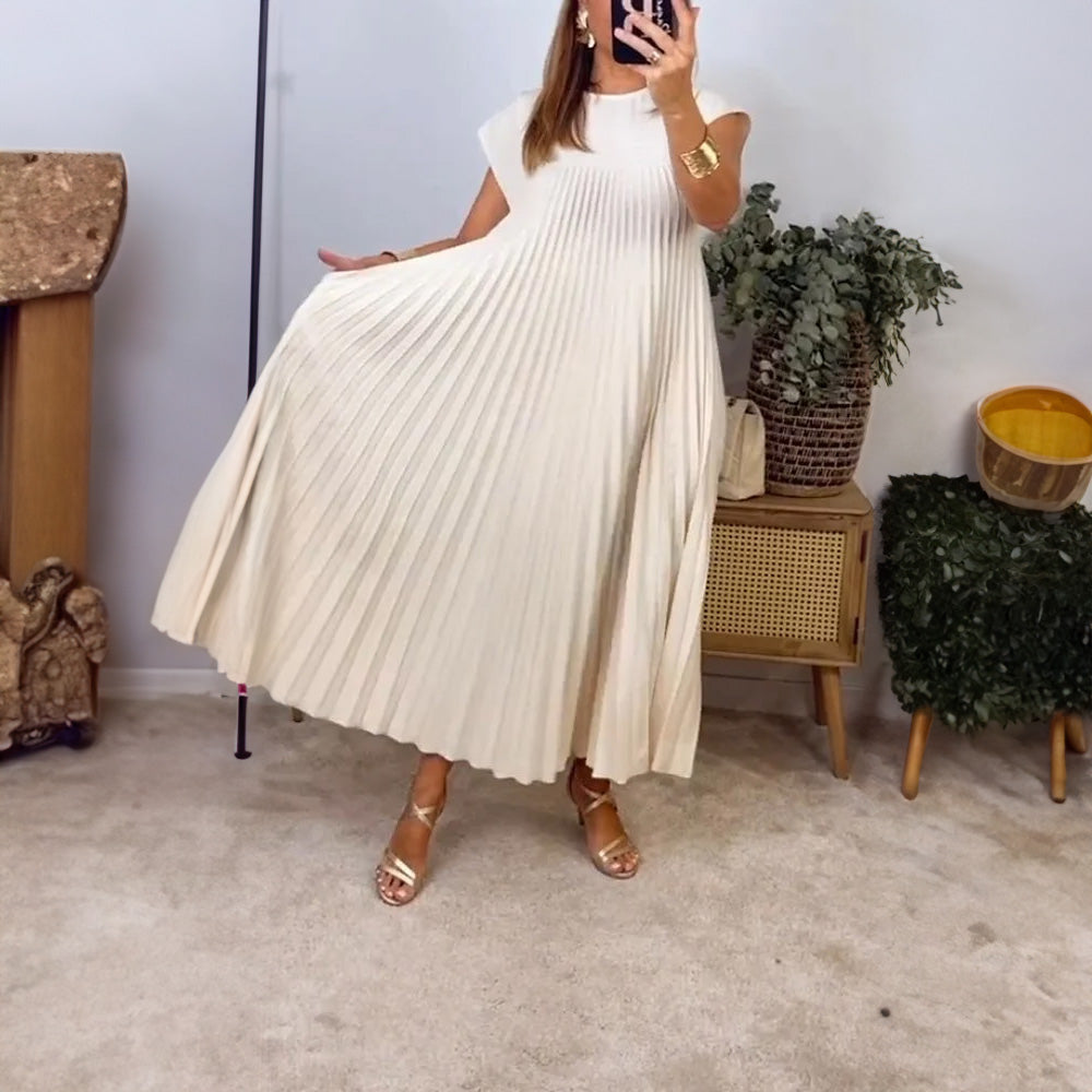 Justine | Elegant Pleated Maxi Dress