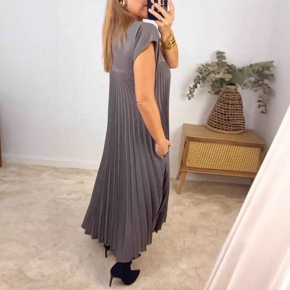 Justine | Elegant Pleated Maxi Dress