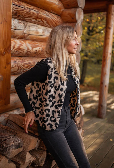Astrid™ | Stylish leopard sweater vest