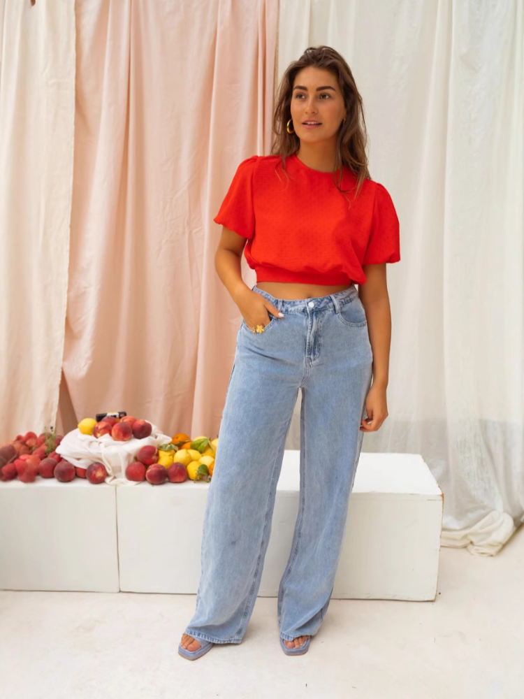 Lorena™ | Cropped blouse with striking flair