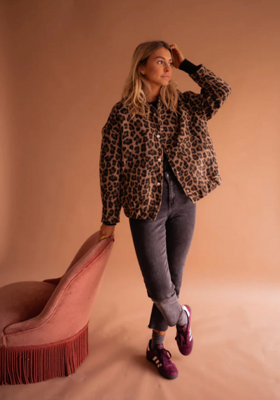 Leona™ | Leopard bomber jacket with stylish flair