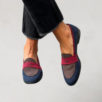 Esther | Elegant Round-Toe Loafers with Small Heel