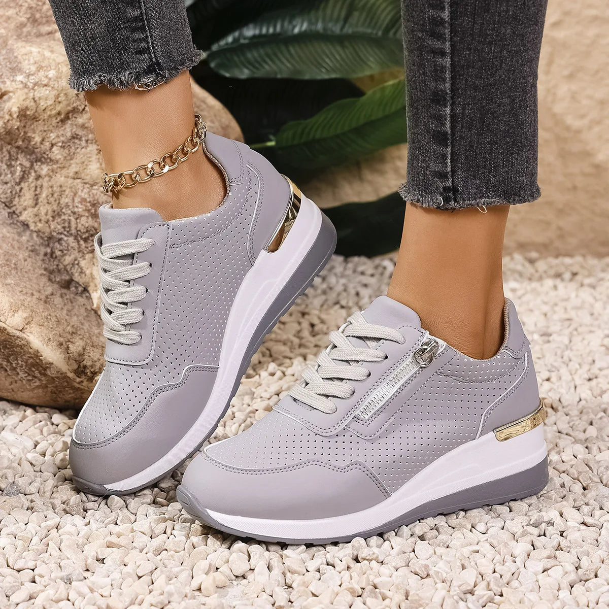 Flexora | Comfort Sneakers