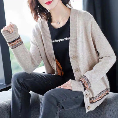 KIRSI | PATTERNED HEM CARDIGAN