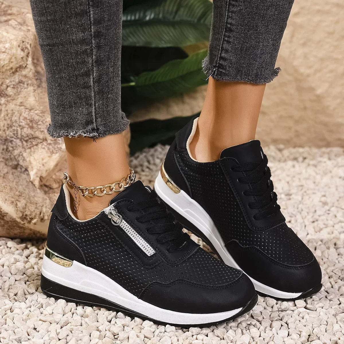 Flexora | Comfort Sneakers