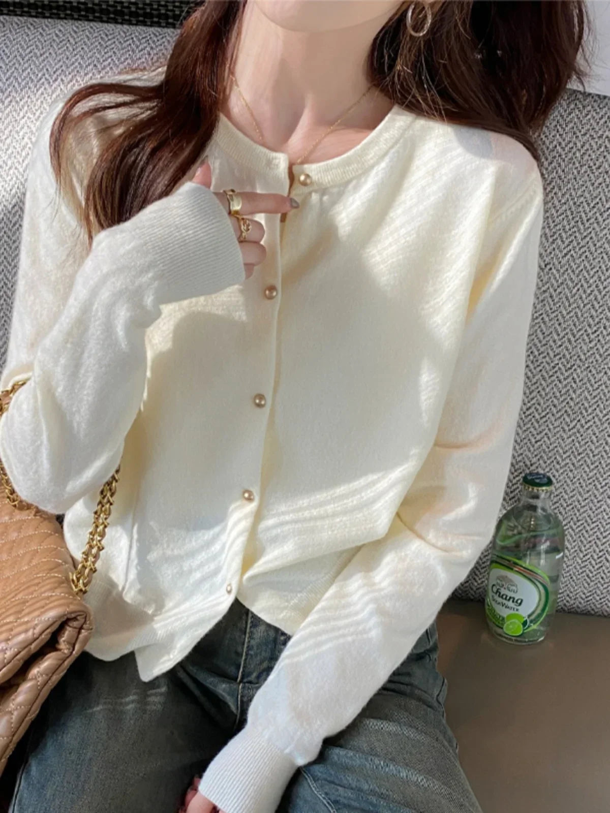 ELLIANA | LIGHTWEIGHT BUTTON CARDIGAN