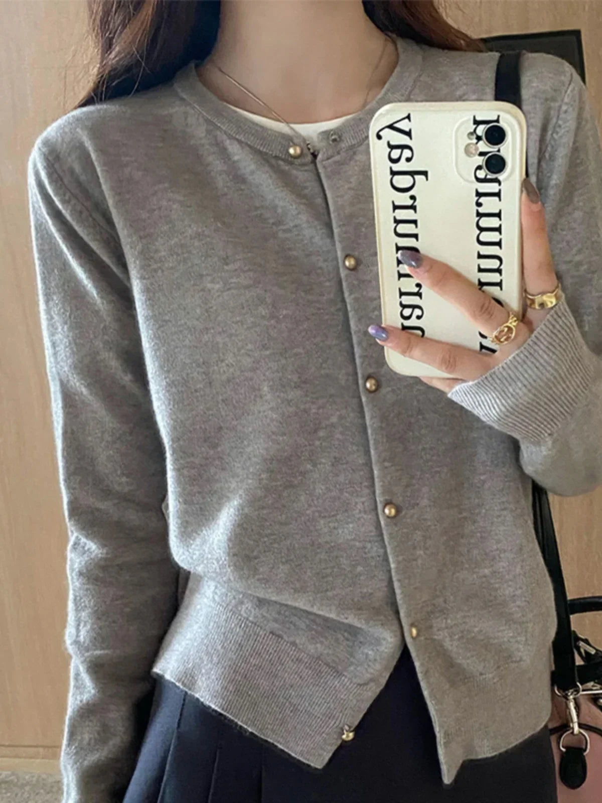 ELLIANA | LIGHTWEIGHT BUTTON CARDIGAN
