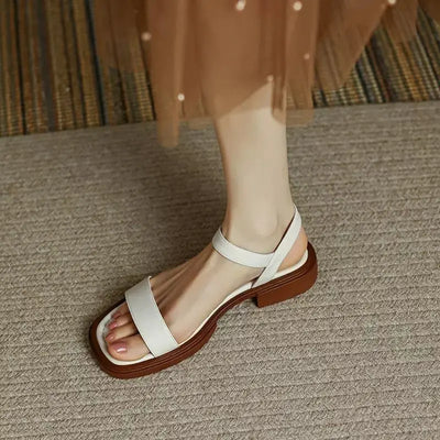 June™ | The leather sandals for a refined and minimalist style