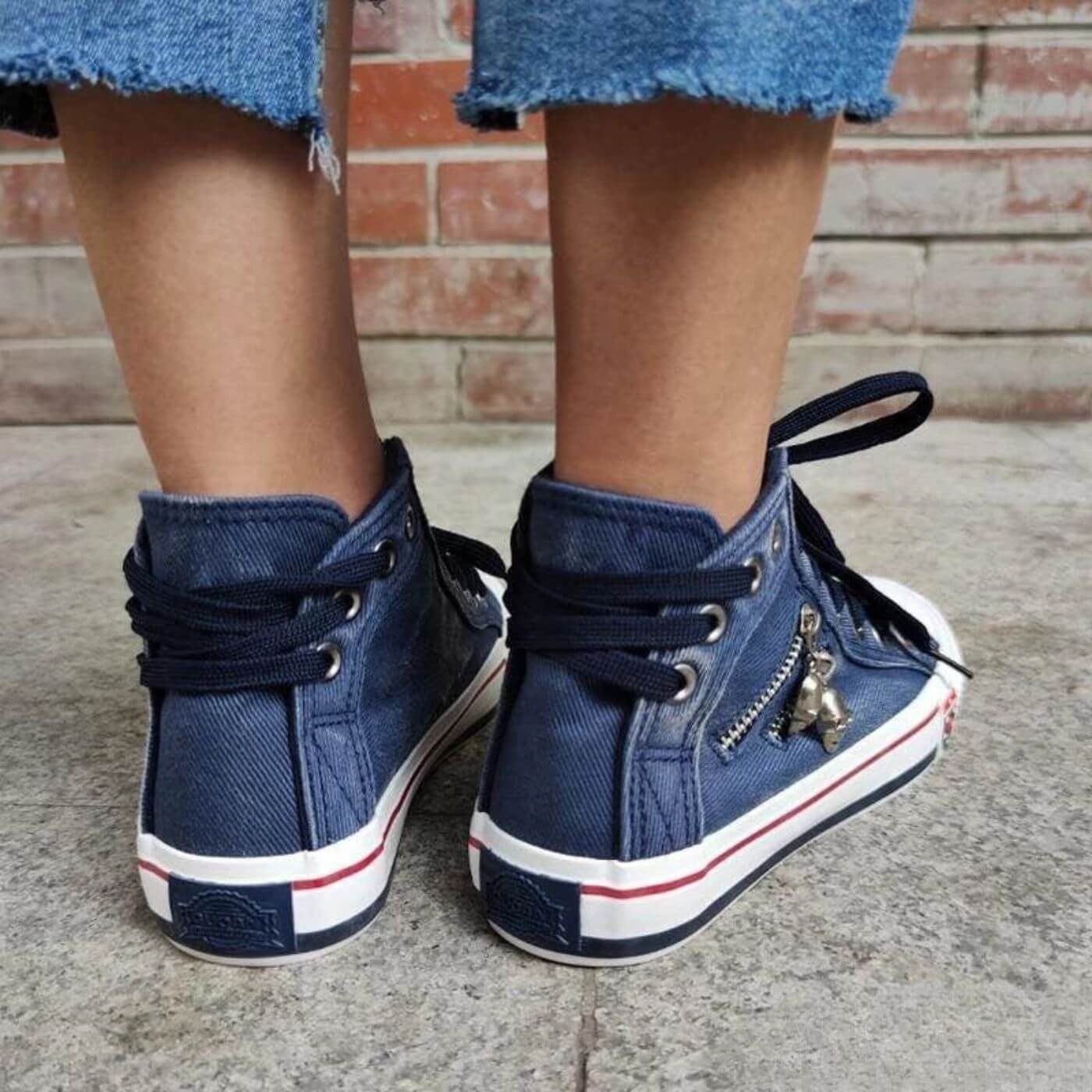 Saskia™ – Comfortable Orthopedic Shoes