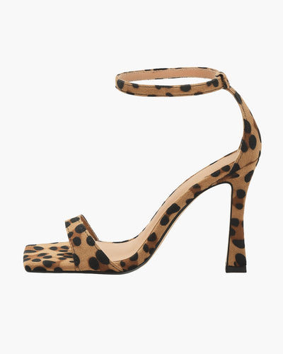 Navira – Sandals with a Narrow Heel