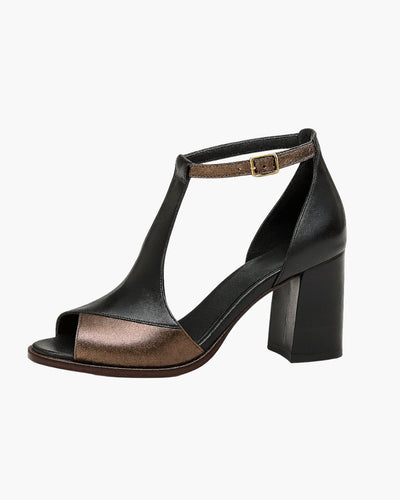 Ursiva – Sandals with a Wide Heel