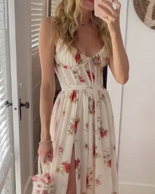 FLORÉA | Long floral dress with flattering neckline