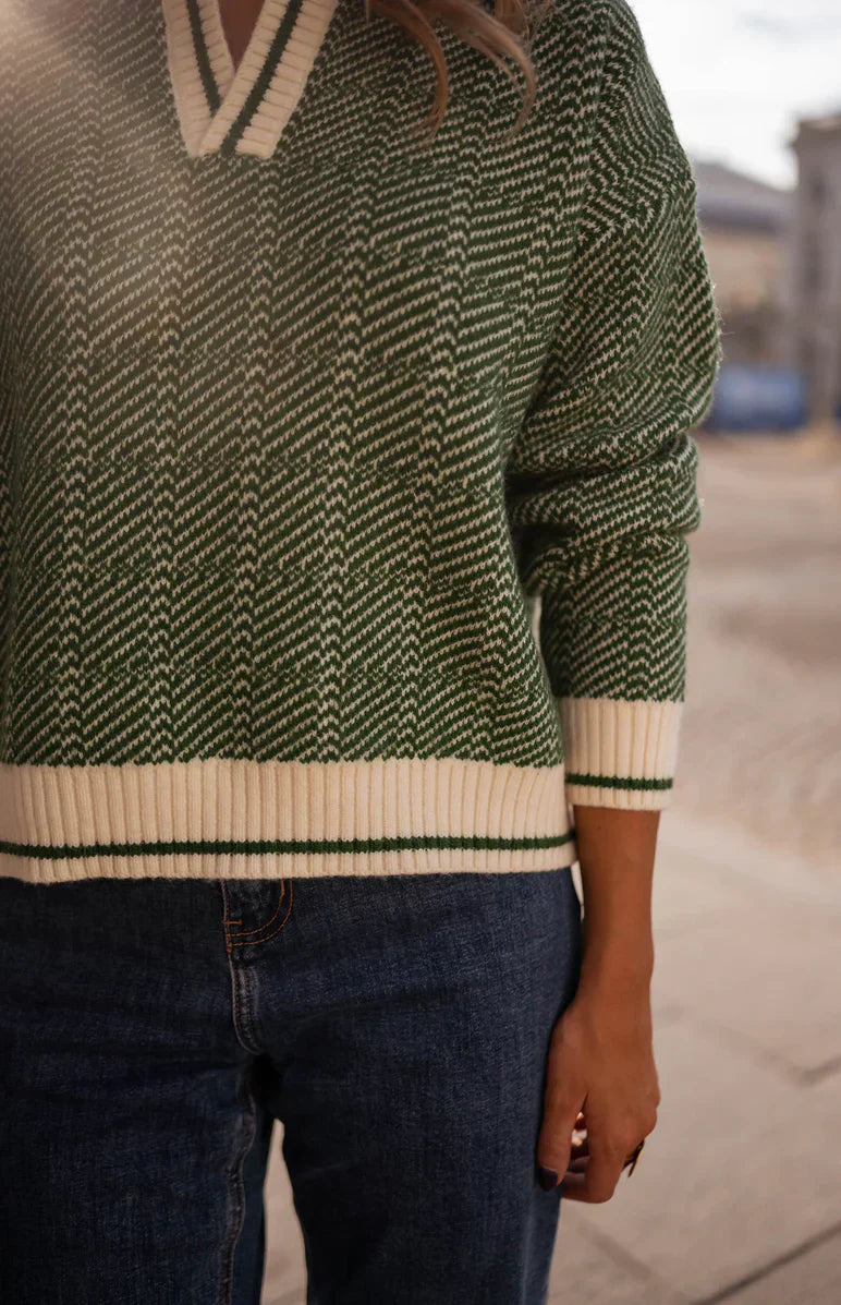 Emilia™ | Green V-neck Sweater with Folded Collar