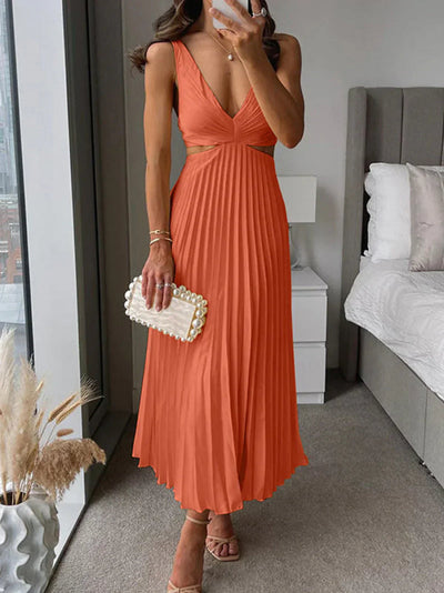 Zampia – Long Dress with Defined Elegance