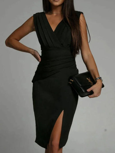 Victoria™ | Dress with V-neck and feminine finesse