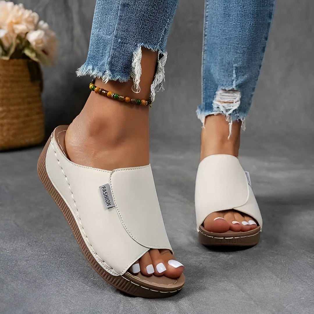Liva™ – Comfortable orthopedic sandals with a sleek design