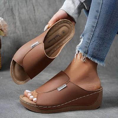 Liva™ – Comfortable orthopedic sandals with a sleek design