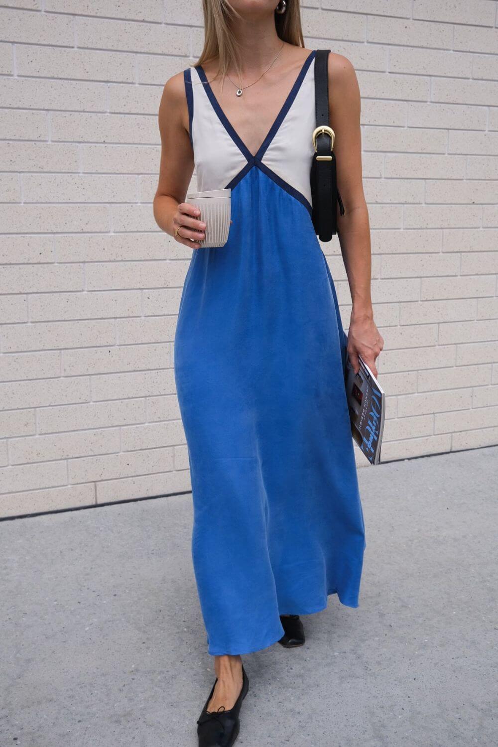 Agate | Midi Dress with Flattering V-Neck in Suede Effect